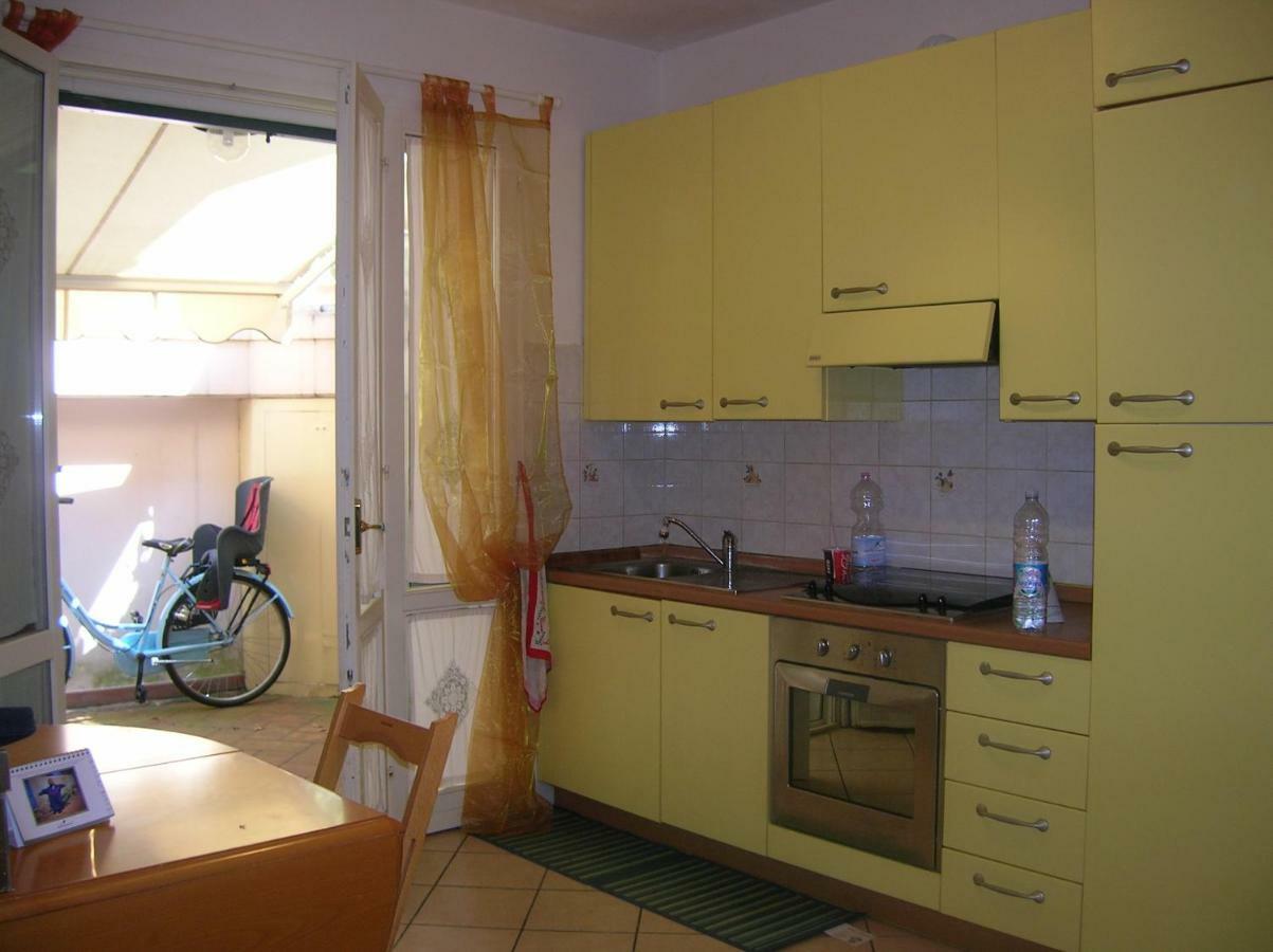 Bilocale Centro Storico Apartment Pesaro Luaran gambar